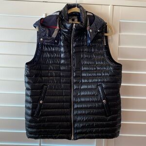 Burberry black and navy puffer vest